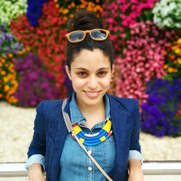 Meet your Posher, Elizabeth - Picture 1 of 1